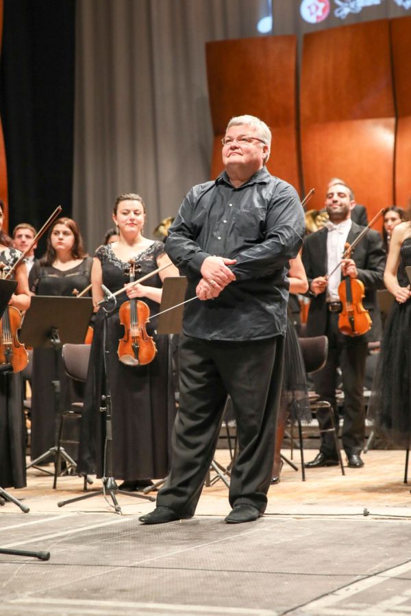 THE WELL TEMPERED CHANSON